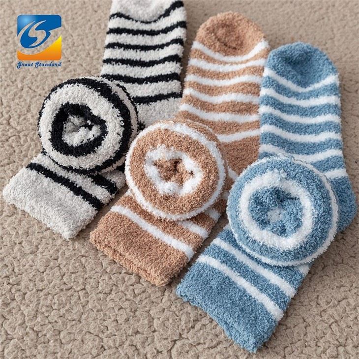 Mens Fuzzy Socks