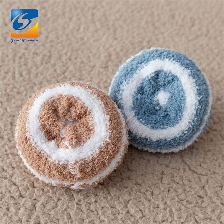 Mens Fuzzy Socks